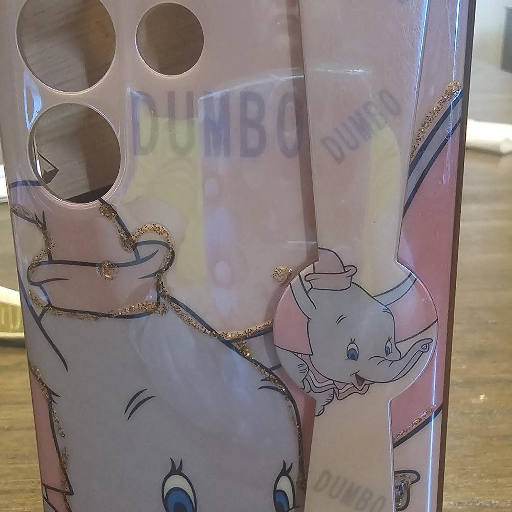 Disney Dumbo Pink Fits a Galaxy S23 Ultra